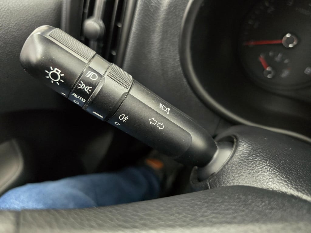 Kia Picanto occasion met airco en bluetooth | tweedehands kia picanto zwart