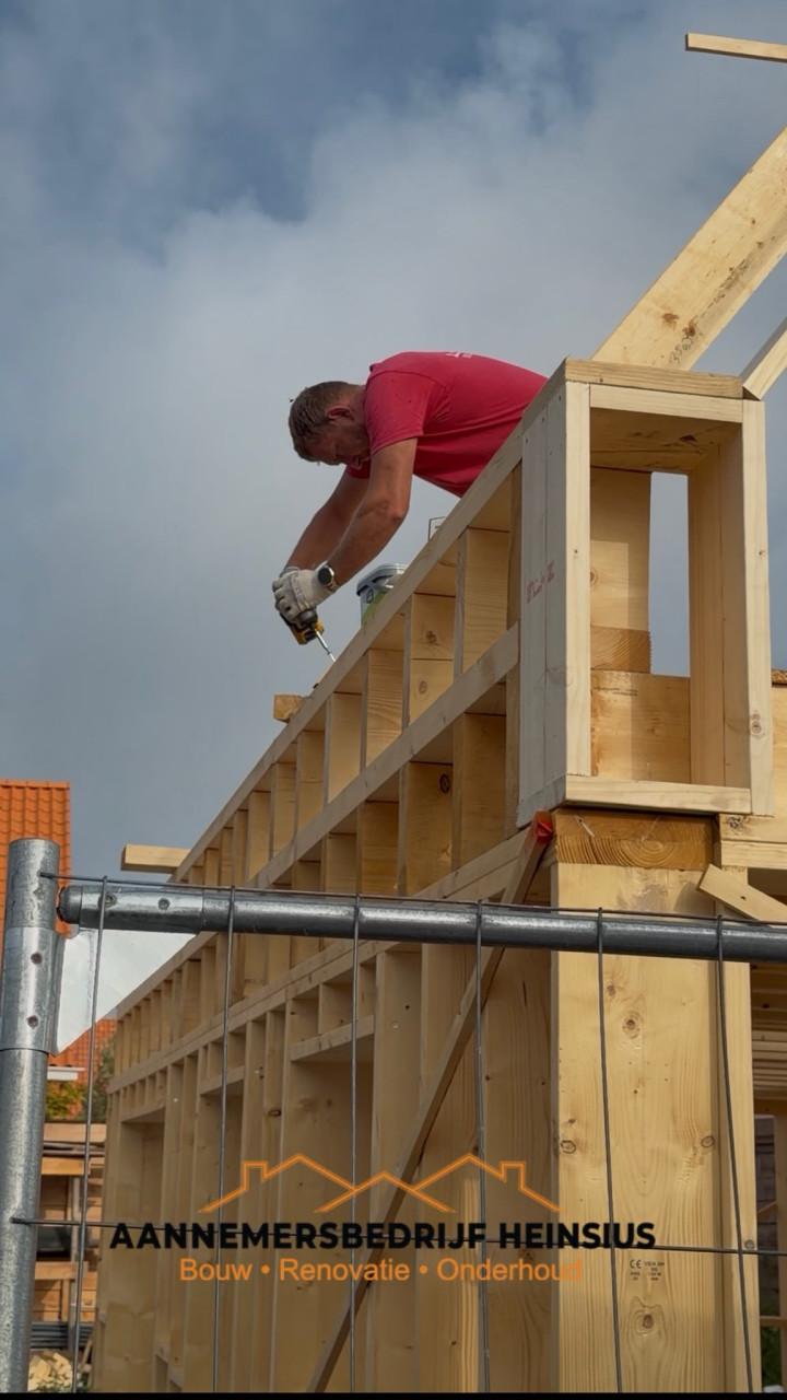 Aannemersbedrijf | Uit-en aanbouw, Badkamer renovatie, stuc- schilderwerk,