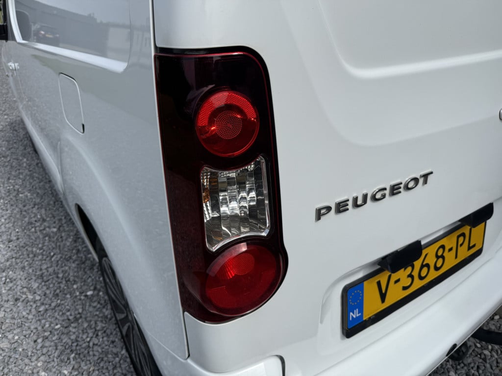 Peugeot Partner 120 1.6 bluehdi 75 l1 premium pack 3-zitter