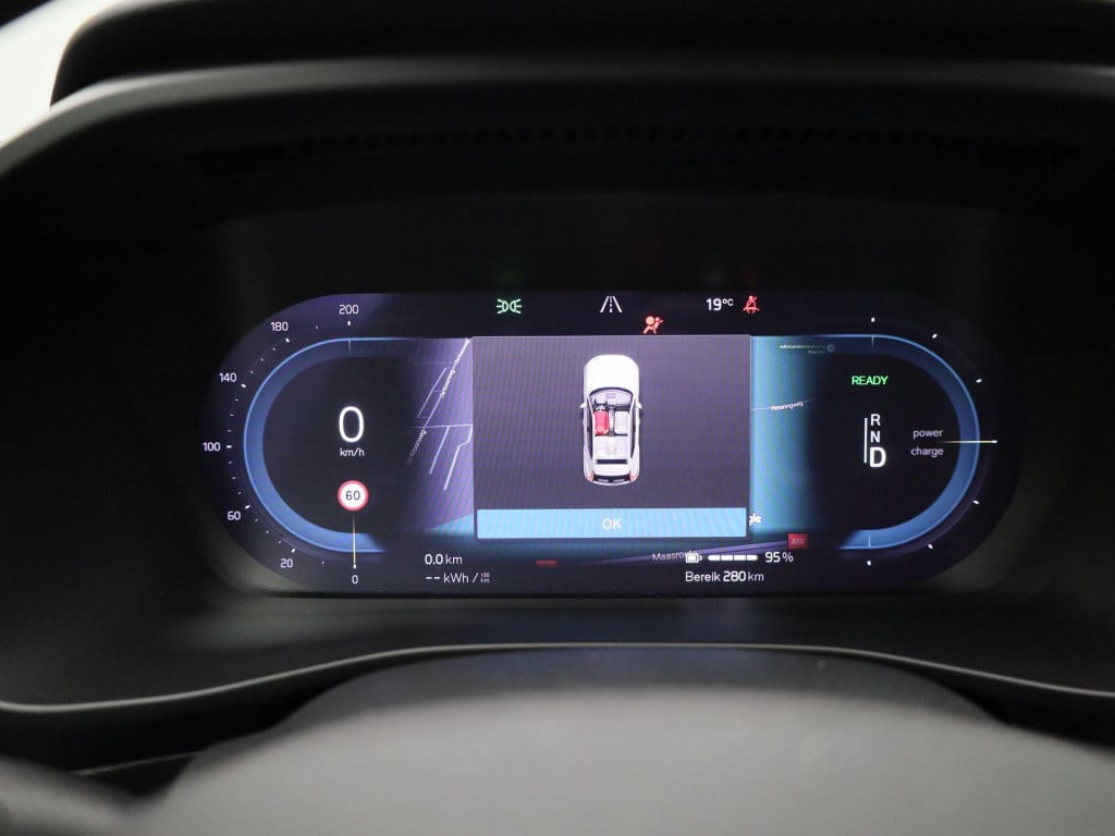 Volvo XC40 recharge core | automaat | lmv | parkeer sensoren | virtual cock