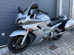 Yamaha FJR1300, 2002 met 69dkm, kofferset, onderhoud  + nieuwe banden €2950