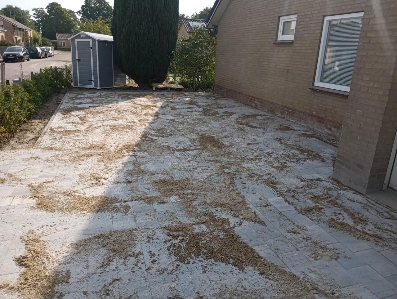 Grond, Groen & Straatwerk.