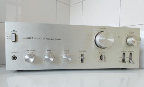 TEAC BX-300 Stereo Versterker