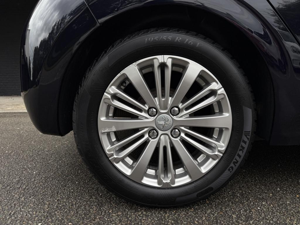 Peugeot 208 1.2 pt style