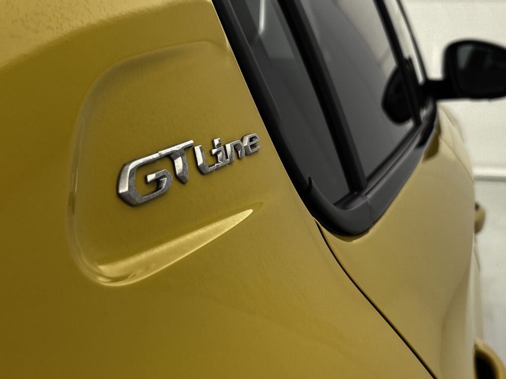Peugeot 208 100 pk automaat gt-line stoelverwarming | navi | keyless entry