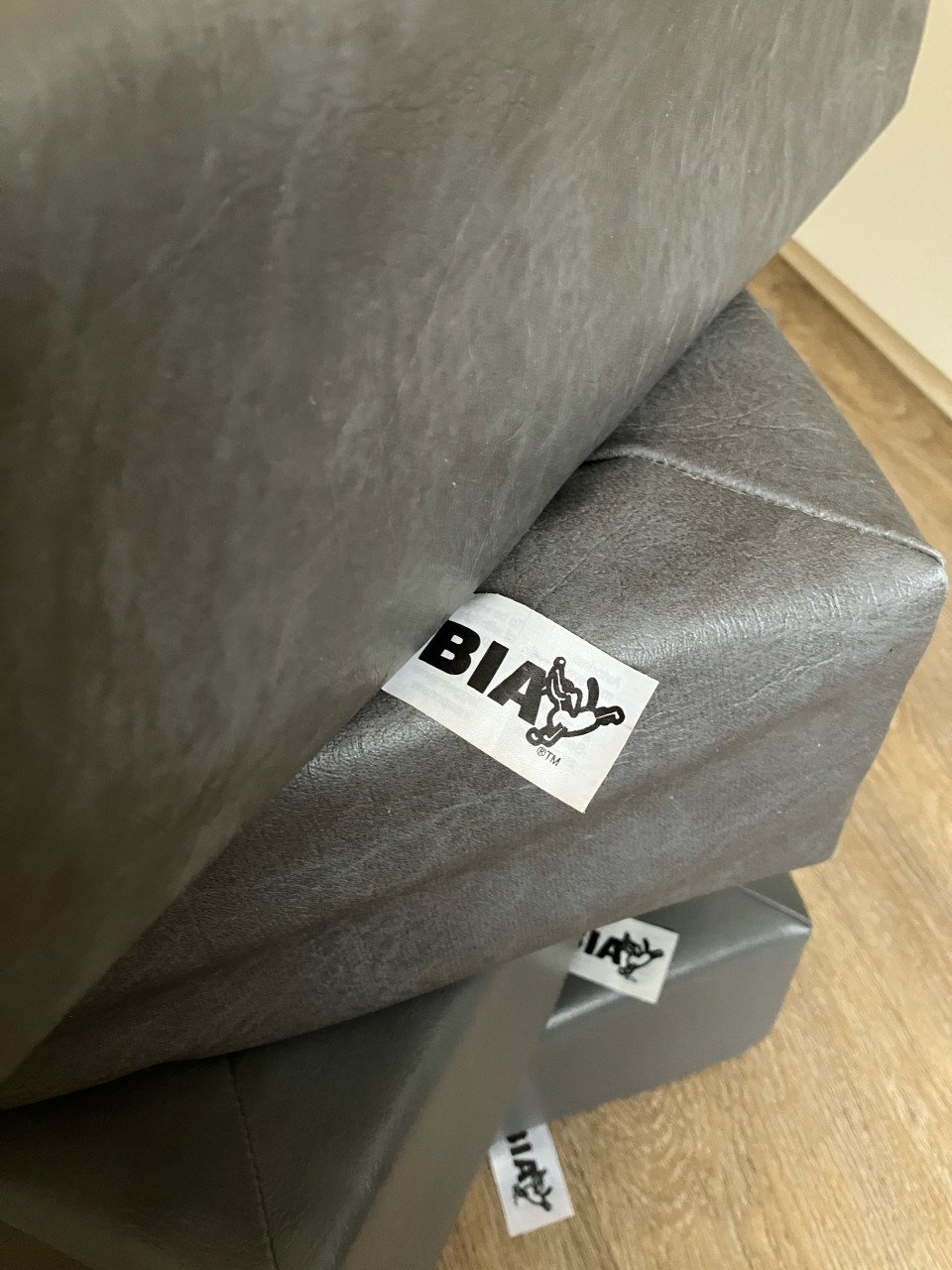 Bia Bed hondenmand-kattenmand mand grijs 45x45x12 -4 stuks