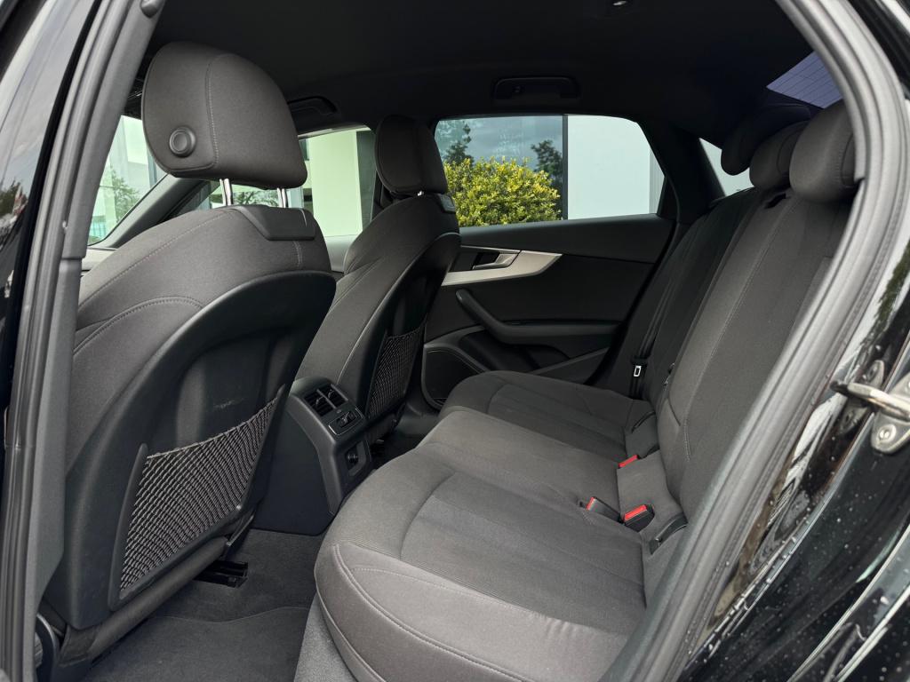 Audi A4 limousine 1.4 tfsi sport pro line * carplay * 18 inch * nap