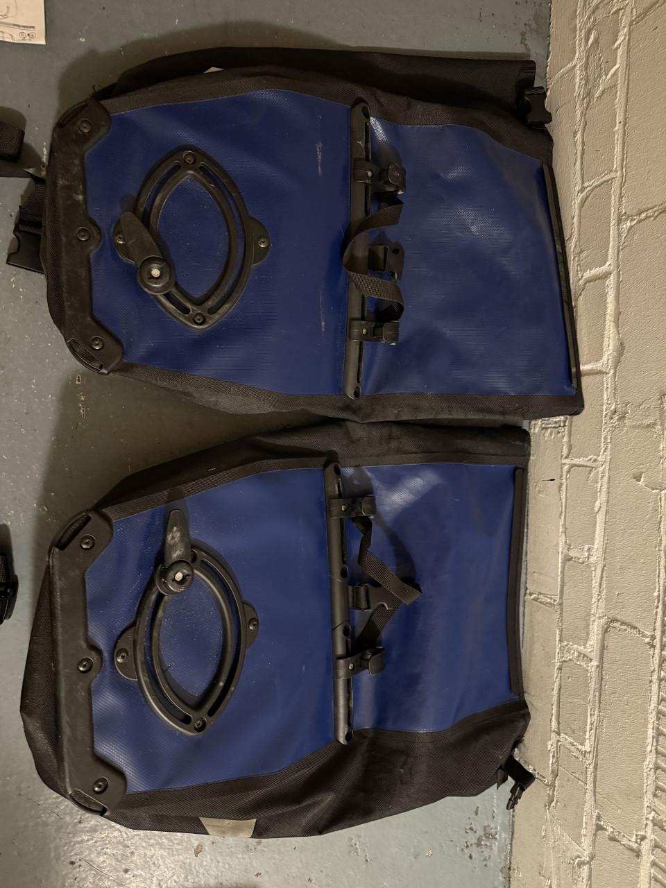 Ortlieb Back-Roller 2 x 20 liter fietstas  blauw zwart