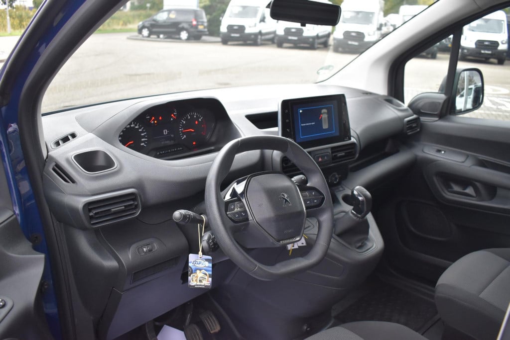 Peugeot Partner 1.5 bluehdi premium long | trekhaak | cruise control | navi