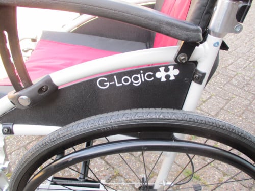 Zgan Excel G Logic + opvouwbare lichtgewicht rolstoel met neerklapbare rug