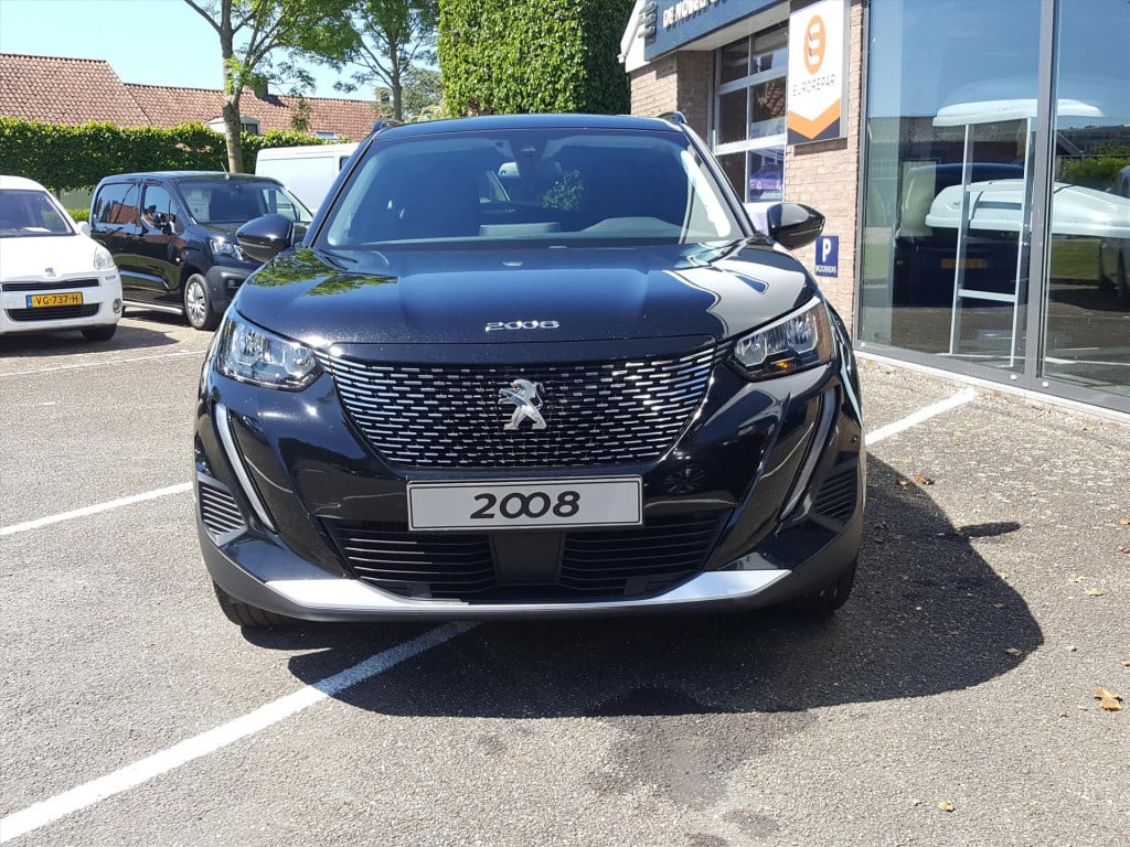 Peugeot 2008 1.2 puretech 100pk allure pack navigatie | apple carplay & and