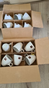 2X nieuw in doos koffie kopjes-12 stuks