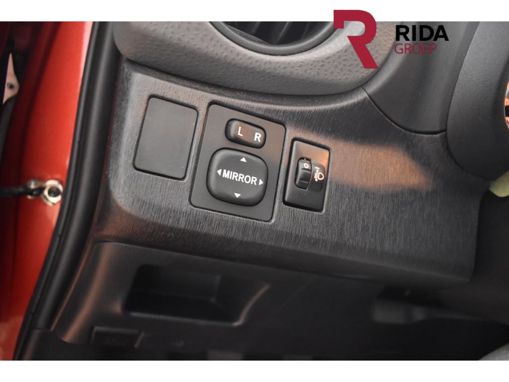 Toyota Yaris 1.0 vvt-i now 5 deurs