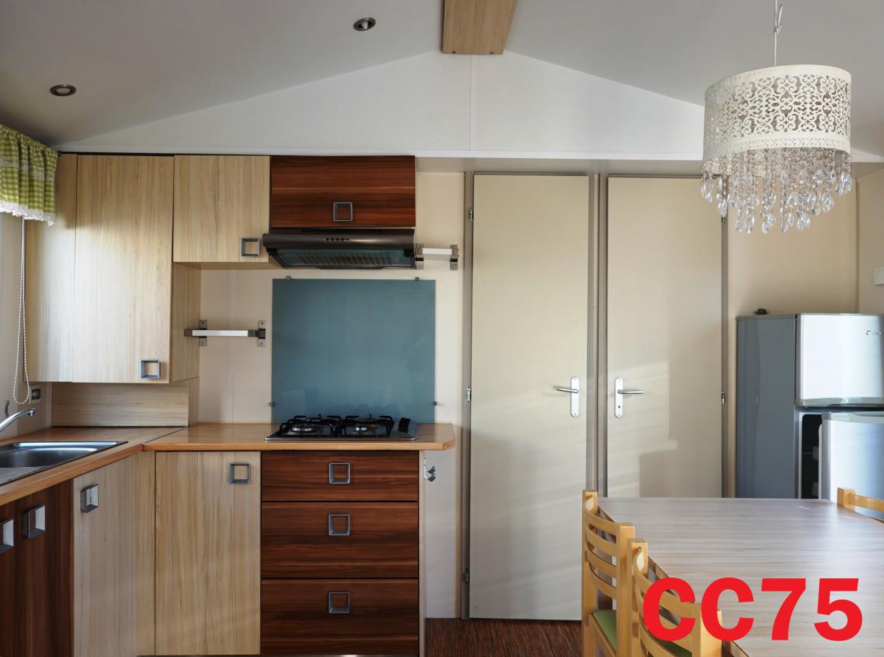 Compact IRM chalet met middenkamer, 2 slaapkamers  en dubbel glas te koop