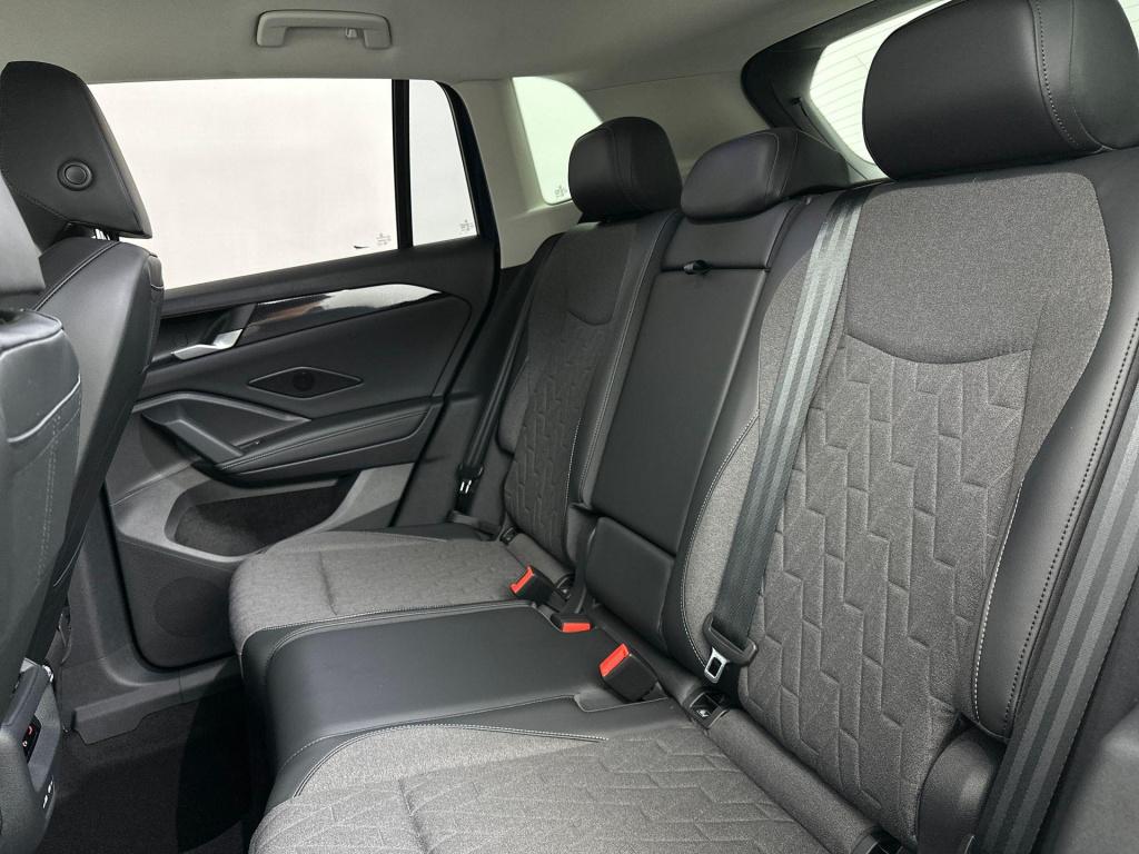 Volkswagen Tiguan limited edition 204 pk plug in hybride voordeel van € 3.5