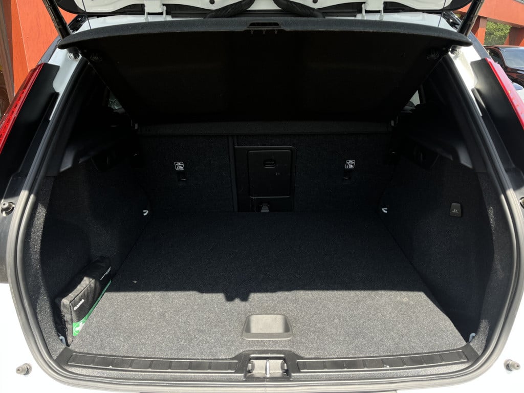 Volvo XC40 1.5 t5 recharge r-design | cruise | carplay | trekhaak | harman/