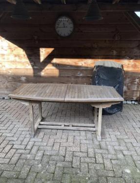 Tuintafel 6-8 persoons