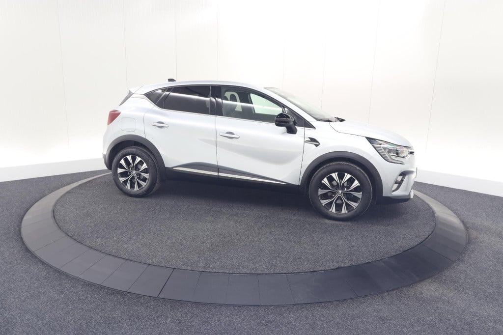 Renault Captur tce 140 edc techno | camera | 9.3 inch groot scherm | stoelv