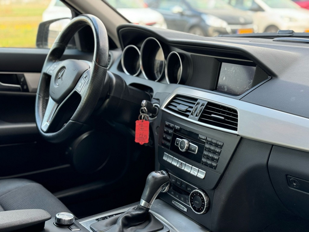 Mercedes-Benz C-Klasse 180 amb. avantgarde