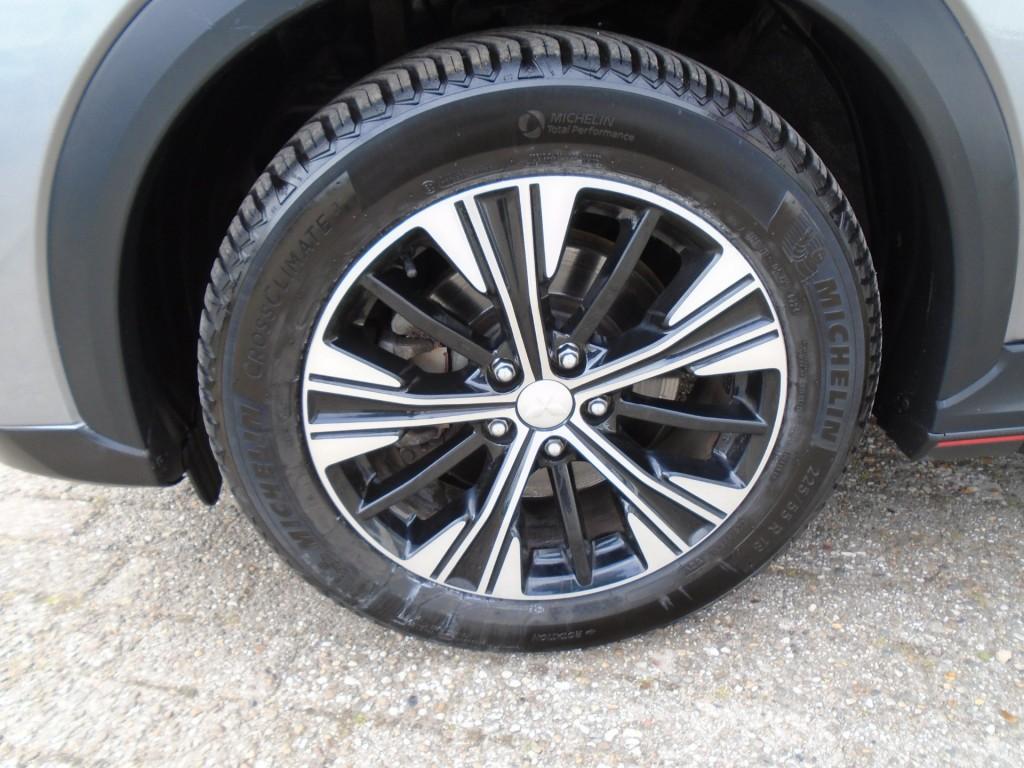 Mitsubishi Eclipse Cross 1.5 di-t intense s