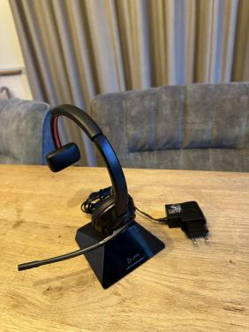 Poly Plantronics Savi 8200 headset met oplaadstation