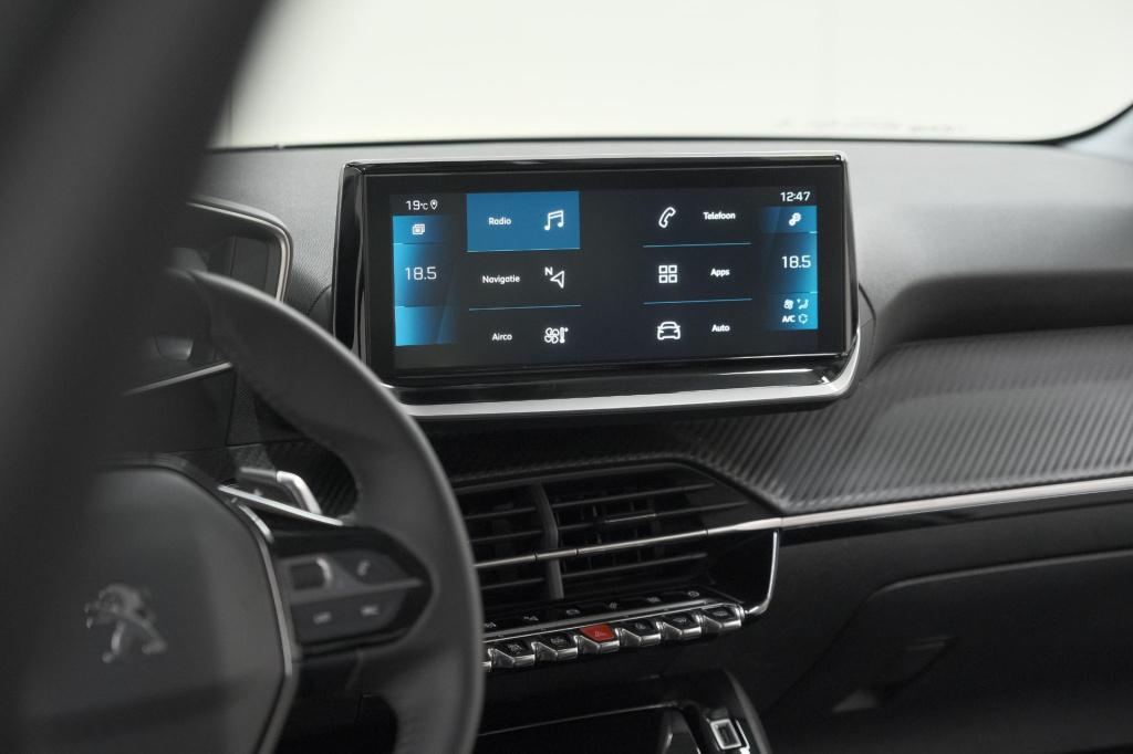Peugeot 208 puretech 100 eat8 allure pack | camera | navigatie | apple carp