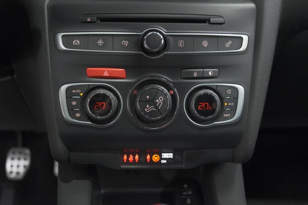 Ds Ds 4 puretech 130 performance line | camera | dodehoekdetectie | stoelma