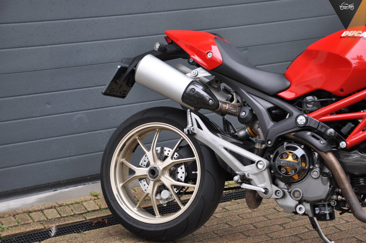 Ducati Monster 1100 S