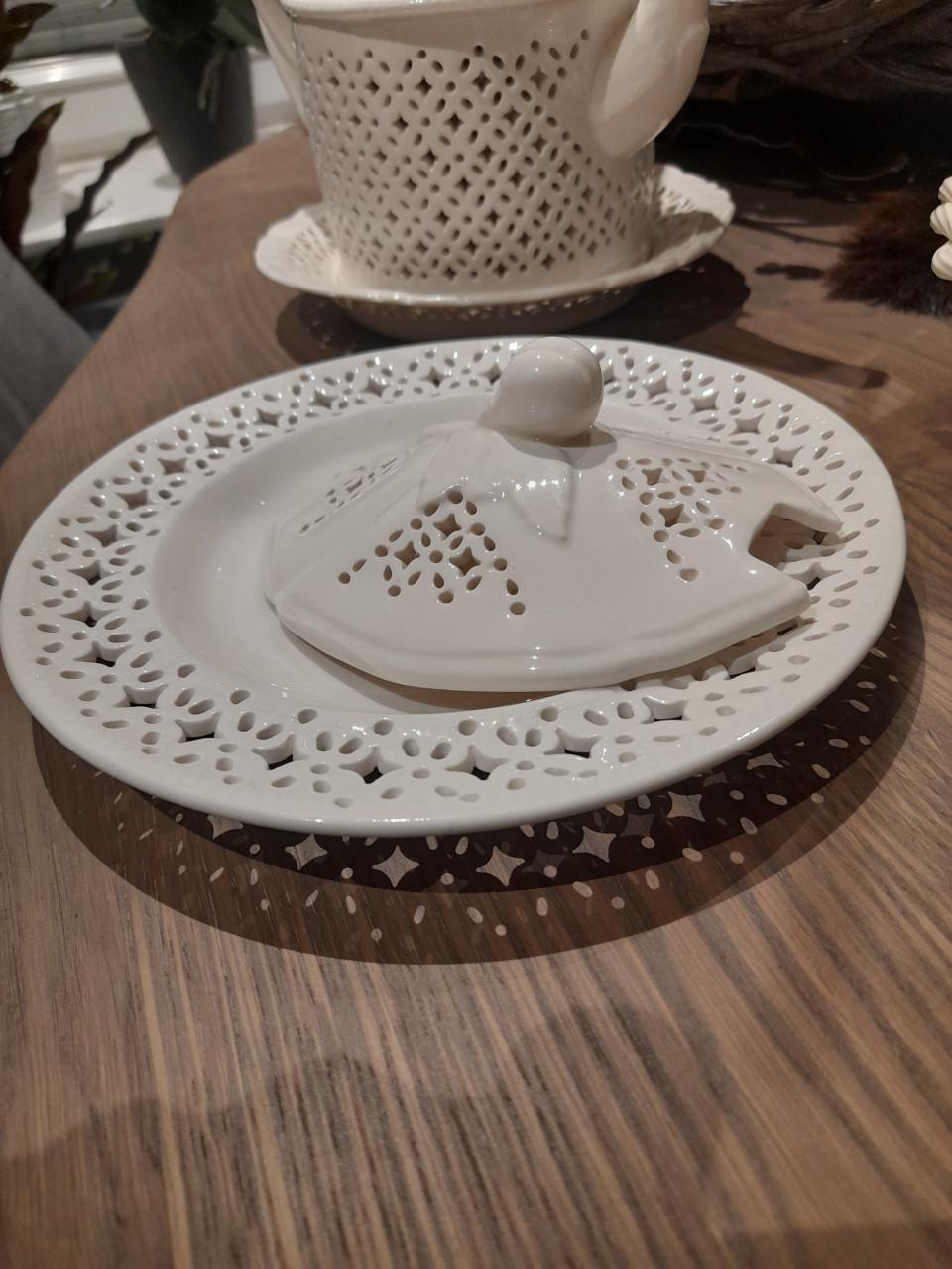 Authentic leedsware  servies (in goede nette staat )