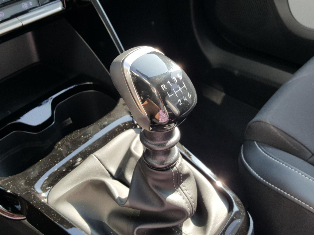 Citroen C3 new 1.2 turbo s&s 100pk max navigatie | cruise & climate control