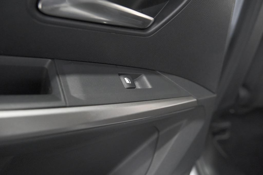 Peugeot 5008 hybrid 136 e-dcs6 allure | 7 zitplaatsen | camera | stoelverwa