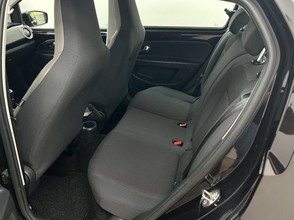 Volkswagen UP! occasion 1.0 high up! bluemotion | zwart | tweedehands volks