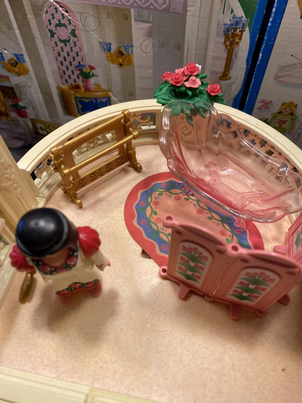 Playmobil kasteel met keuken en veel extra’s