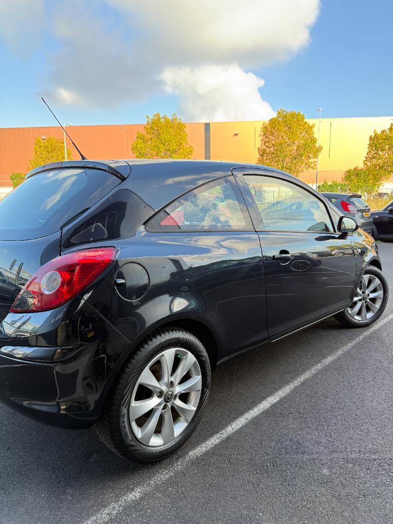 Opel Corsa 1.2-16v anniversary edition - airco