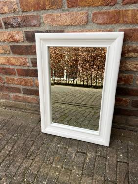 Mooie spiegel. Facet! Puntgaaf. Van € 125 voor € 15