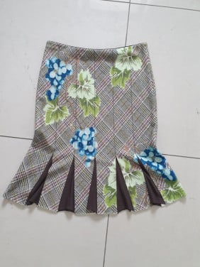 MARCCAIN ROKJE MAAT N4  ( 38-40)