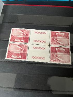 Kleine collectie Zwitserland postfris in album