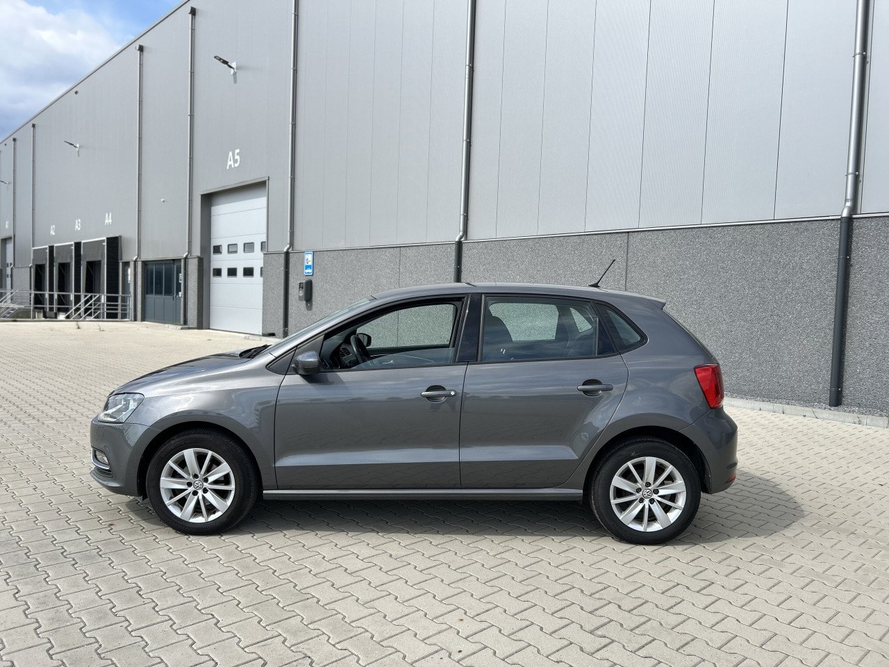 Volkswagen Polo 1.0 Comfortline Bluemotion/APK/AIRCO/PDC/