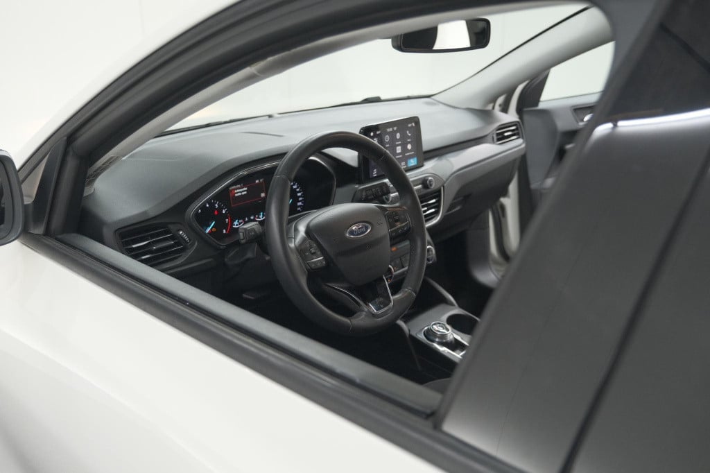 Ford Focus 1.5 ecoboost active business | lage kilometerstand | navigatie |