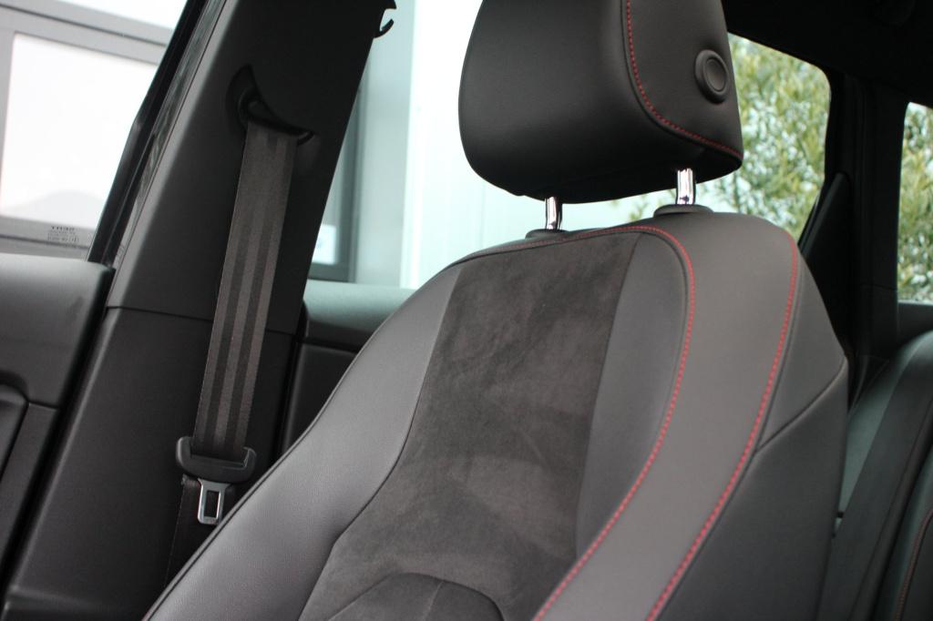 Seat Leon st 1.8 tsi fr business intense - pano - carplay - leder/alcantara