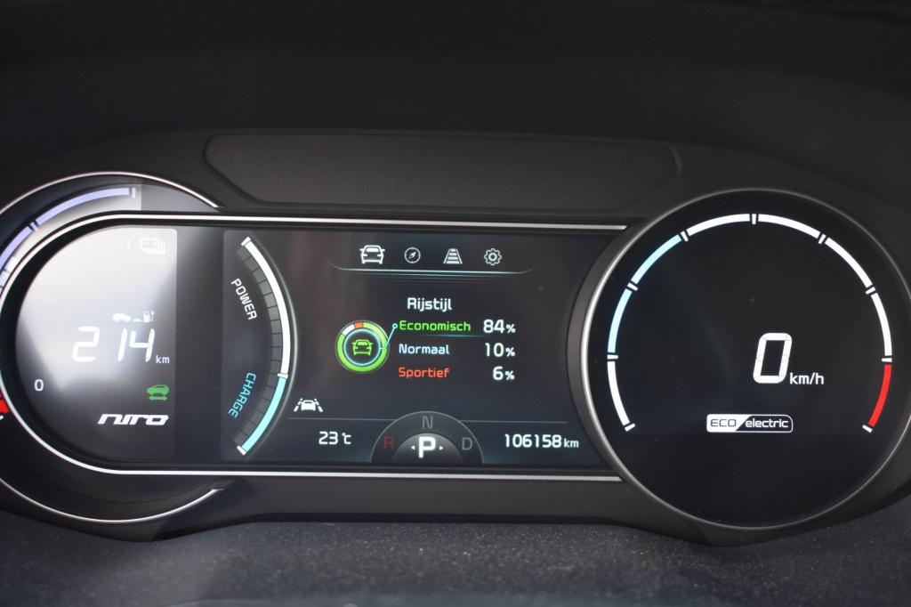 Kia E-niro dynamicplusline 64 kwh soh 99.6% | stoelverwarming | schuifdak |