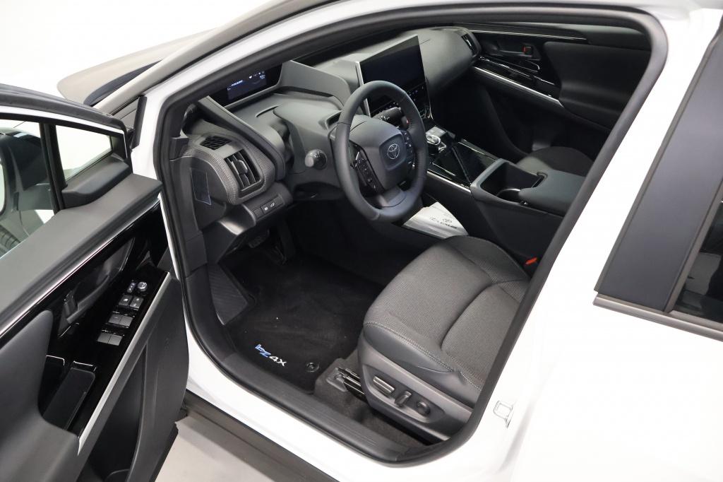 Toyota Bz4x dynamic bi-tone 71 kwh|360cam|pano|bsm|dc-150kwh|17%bijt.