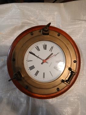 Patrijspoort / klok.