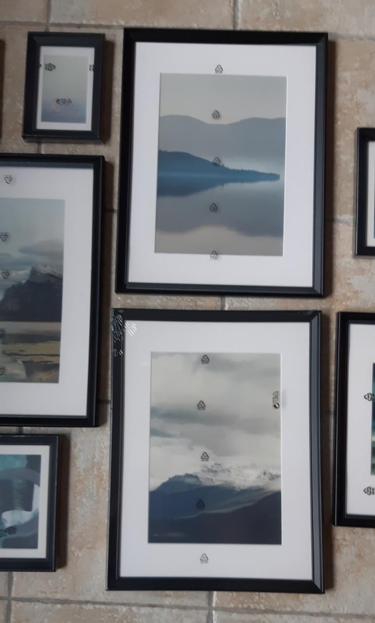 Ikea KNOPPÄNG zwarte lijsten met afbeelding, set van 8.