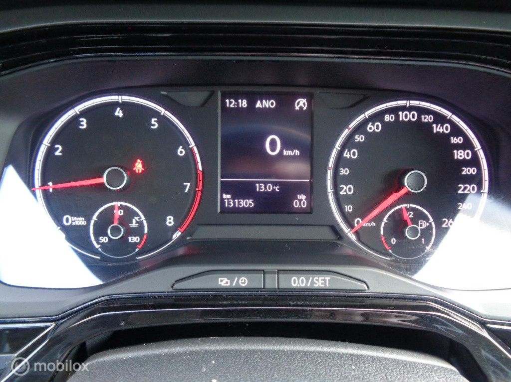 Volkswagen Polo 1.0 tsi beats/airco/pdc/carplay/17''lm velgen/led
