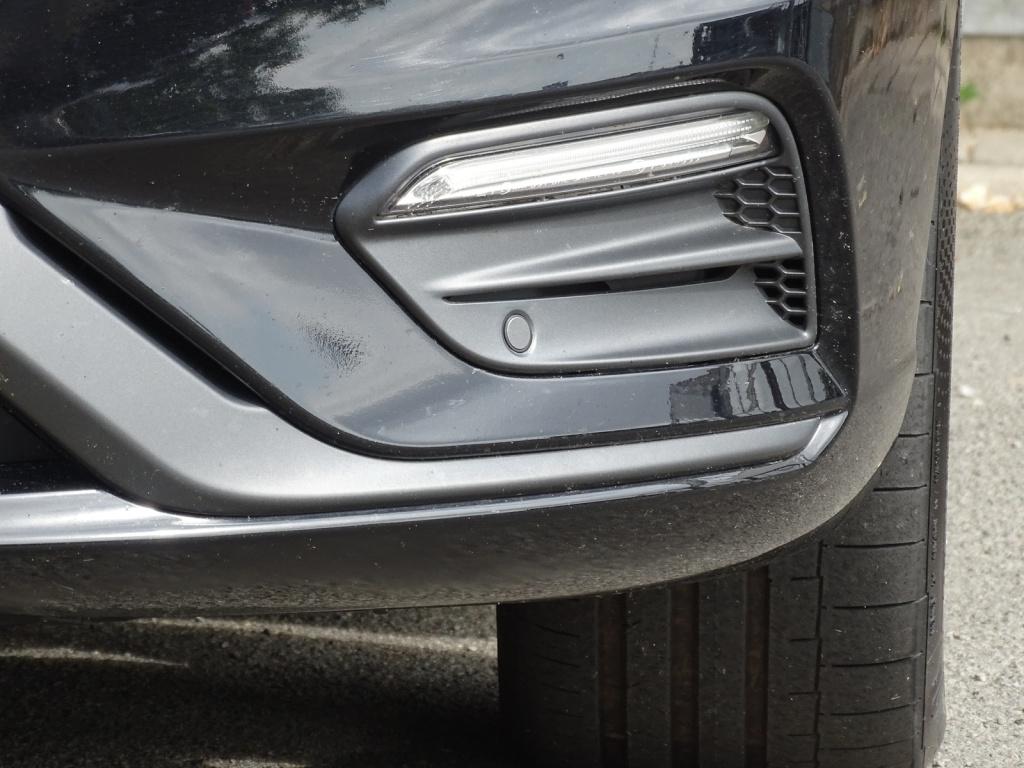 Volvo V60 2.0 t4 business sport r-design | leder | pano | trekhaak