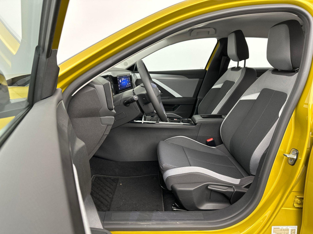 Opel Astra 1.2 level 2 | apple carplay/android auto | climate control | par