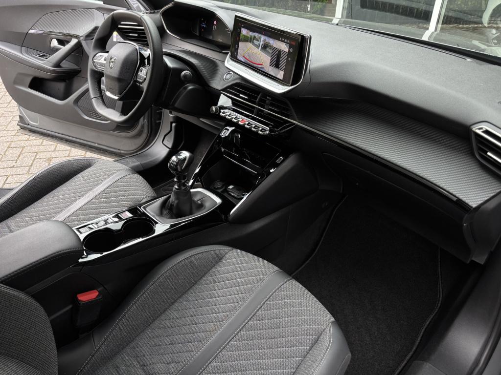 Peugeot 2008 1.2 puretech allure pack