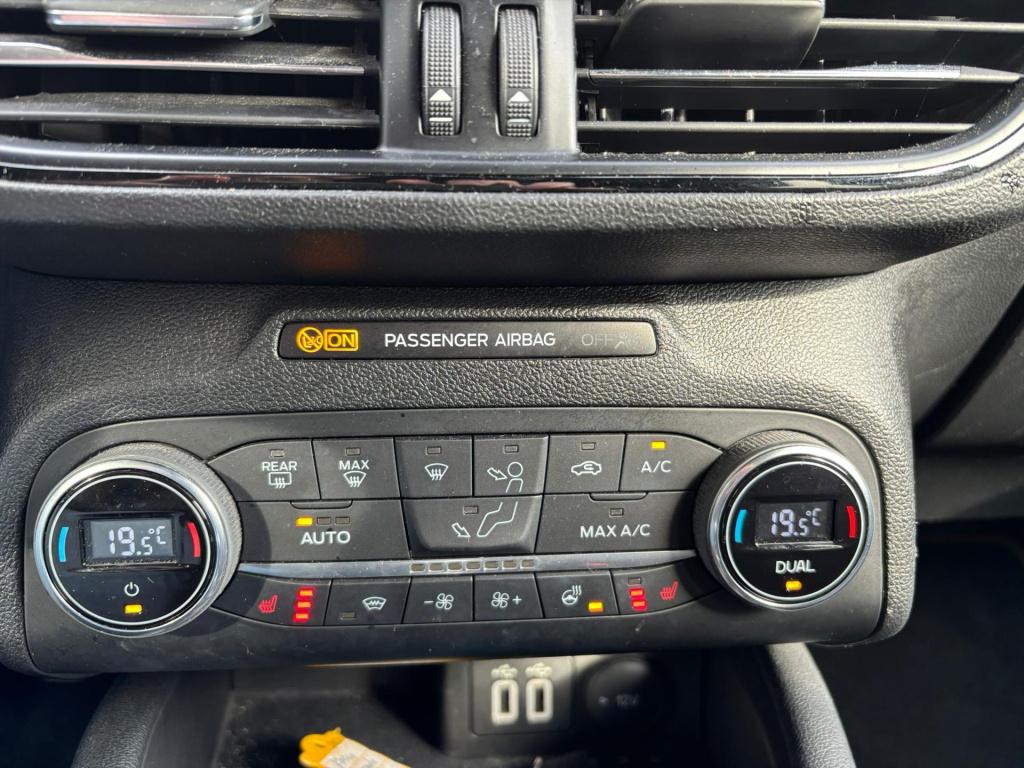 Ford Focus 1.0 ecoboost hybrid 125pk st-line, trekhaak, winterpakket