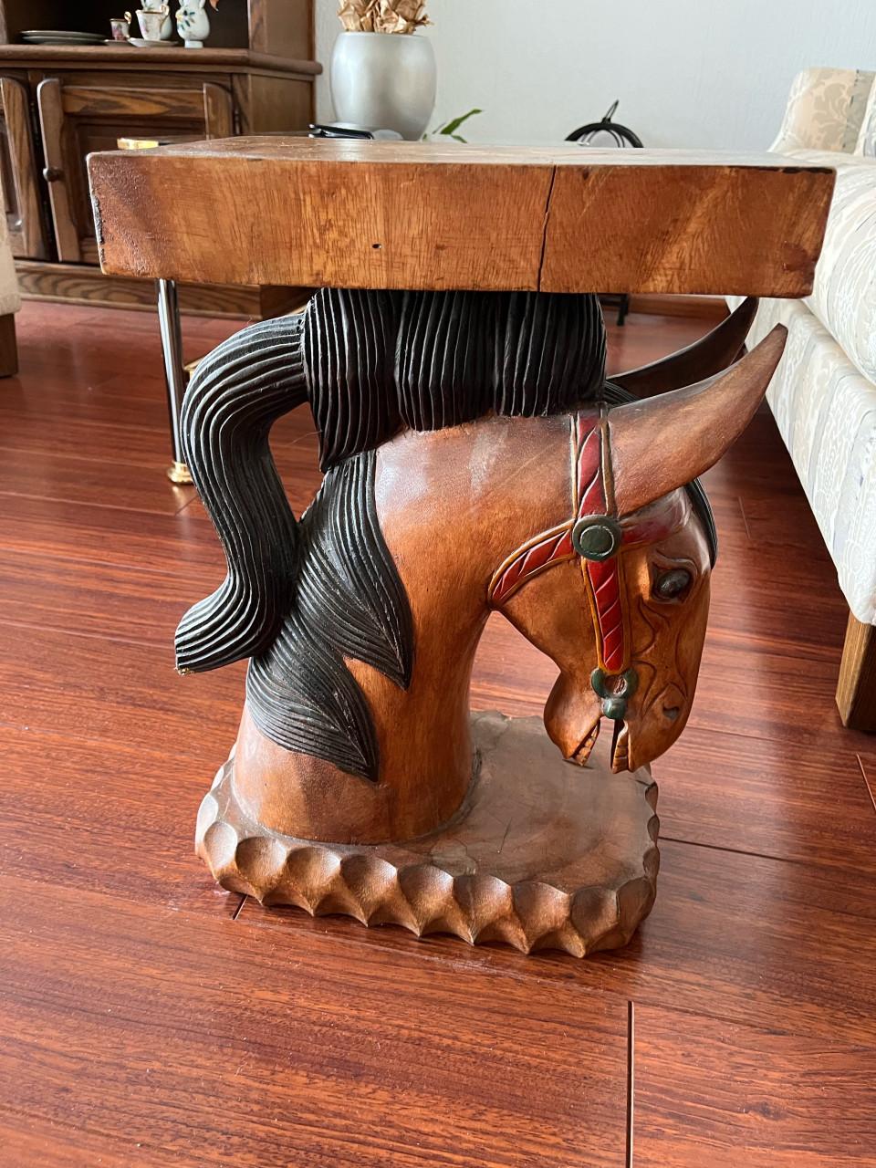 Bijzettafel / plantentafel  massief paardenhoofd